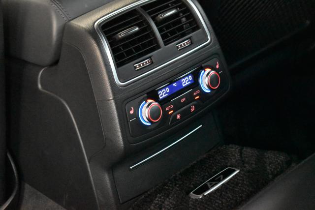 アウディ A7スポーツバック(新潟県新潟市西区)