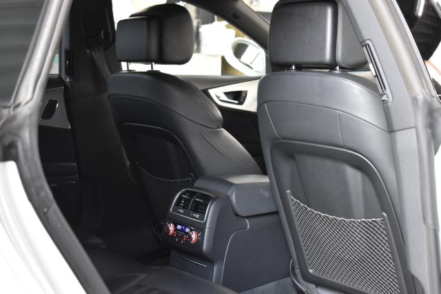 アウディ A7スポーツバック(新潟県新潟市西区)