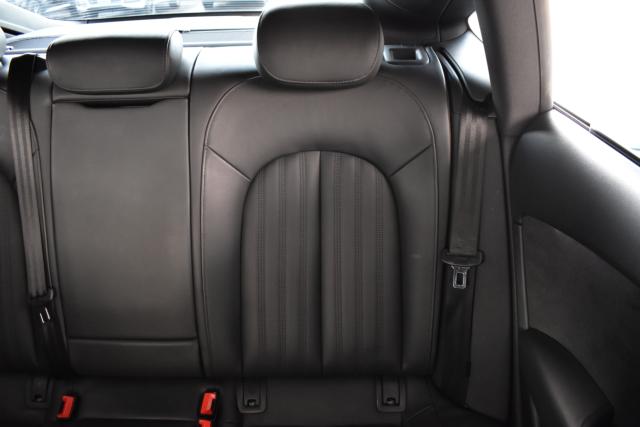 アウディ A7スポーツバック(新潟県新潟市西区)