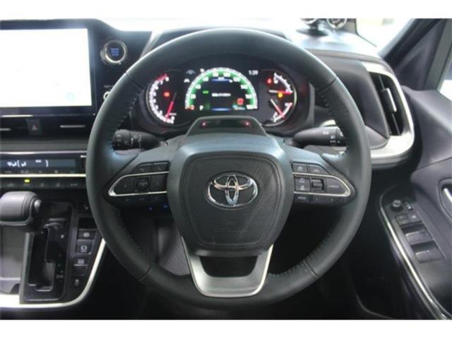 ヴォクシー(新潟県新潟市東区)