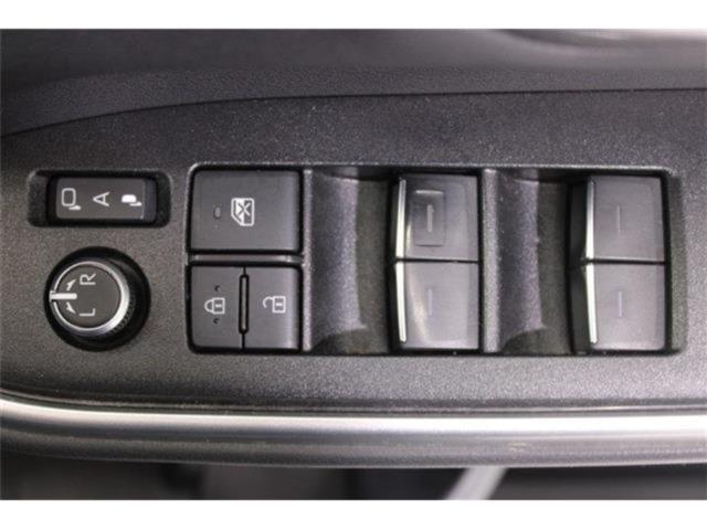 ヴォクシー(新潟県新潟市東区)