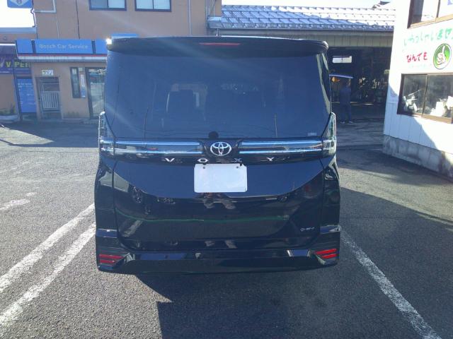 ヴォクシーハイブリッド(新潟県五泉市)