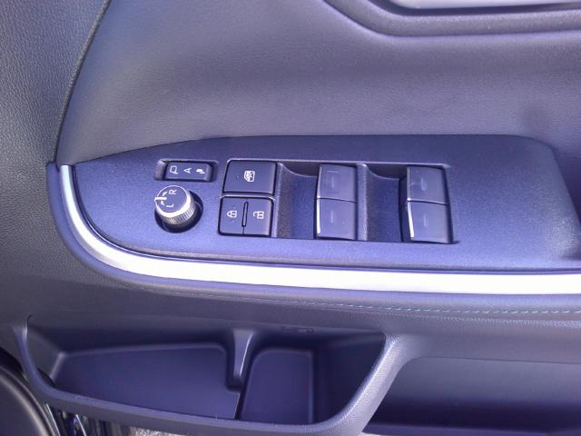 ヴォクシーハイブリッド(新潟県五泉市)