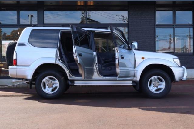 ランドクルーザープラド（新潟県新潟市中央区）画像9