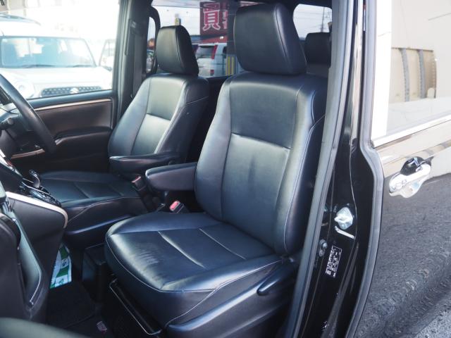 シートにダメージや劣化は少なく、良好なコンディションが保たれております♪