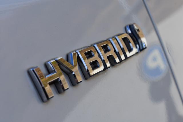 プリウスα(新潟県新潟市西区)