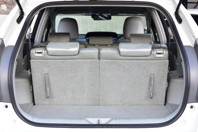 プリウスα(新潟県新潟市西区)