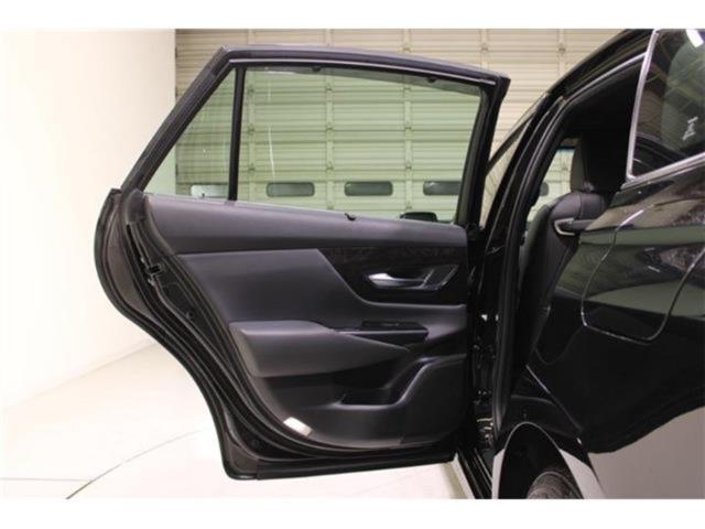 クラウンハイブリッド(新潟県新潟市東区)