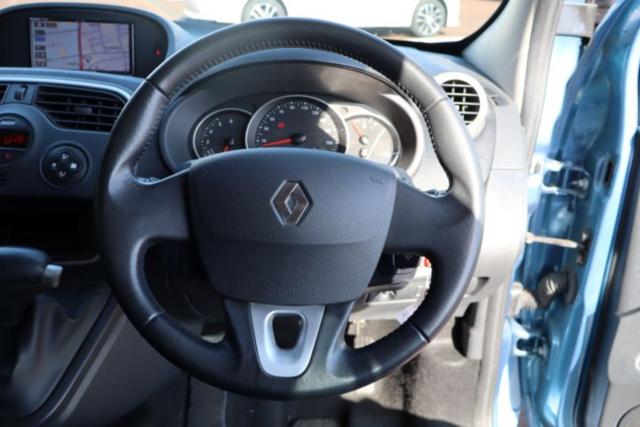 ルノー カングー(新潟県新潟市中央区)