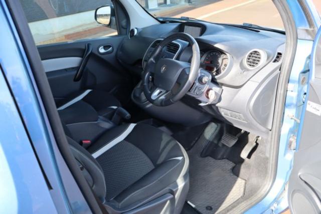 ルノー カングー(新潟県新潟市中央区)