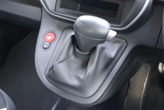 ルノー カングー(新潟県新潟市中央区)