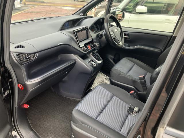 ヴォクシー(新潟県長岡市)