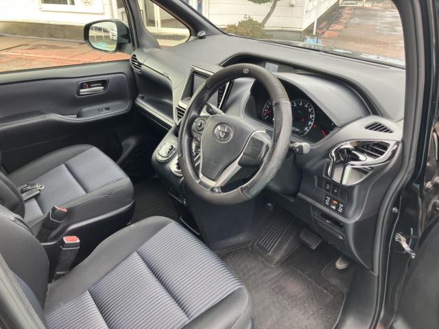 ヴォクシー(新潟県長岡市)