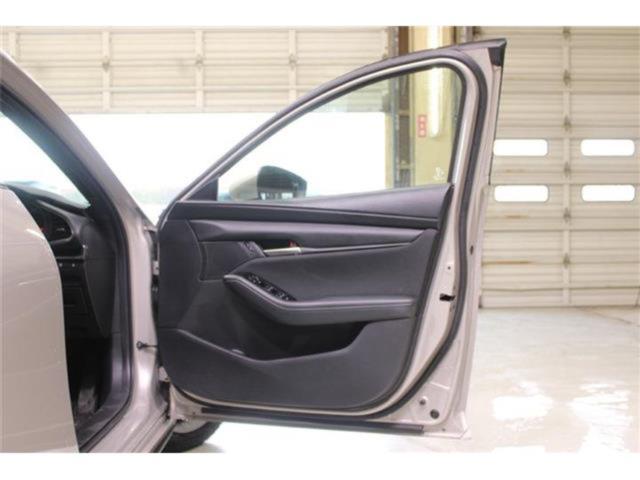 MAZDA3ファストバック(新潟県新潟市東区)