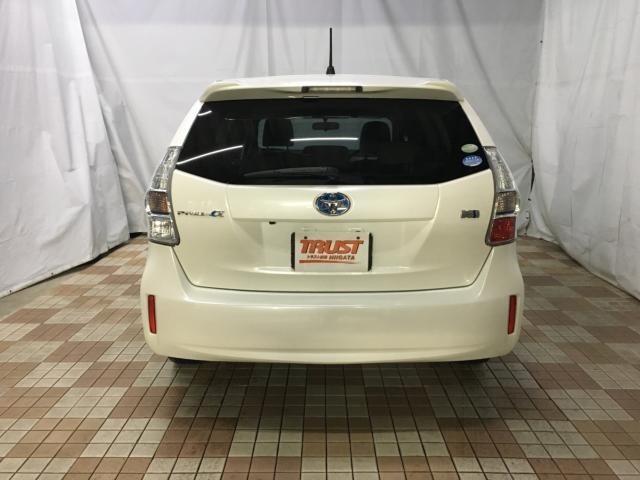 プリウスα(新潟県新潟市西区)