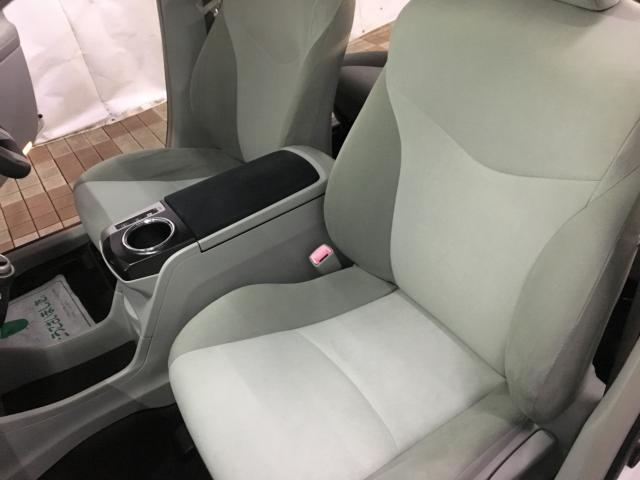 プリウスα(新潟県新潟市西区)