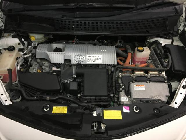 プリウスα(新潟県新潟市西区)