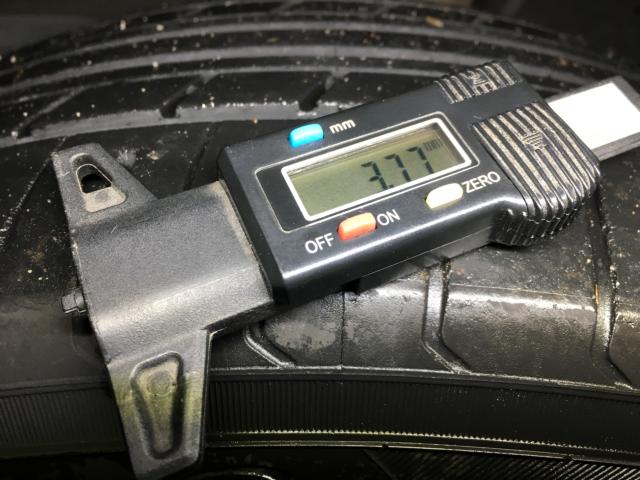 プリウスα(新潟県新潟市西区)