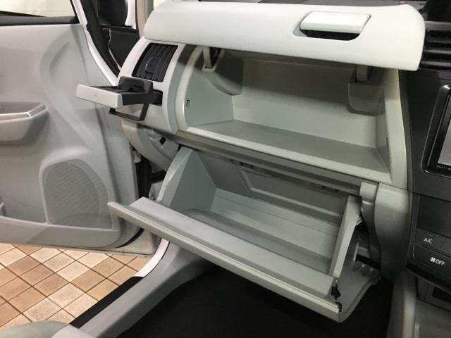 プリウスα(新潟県新潟市西区)