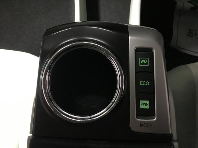 プリウスα(新潟県新潟市西区)