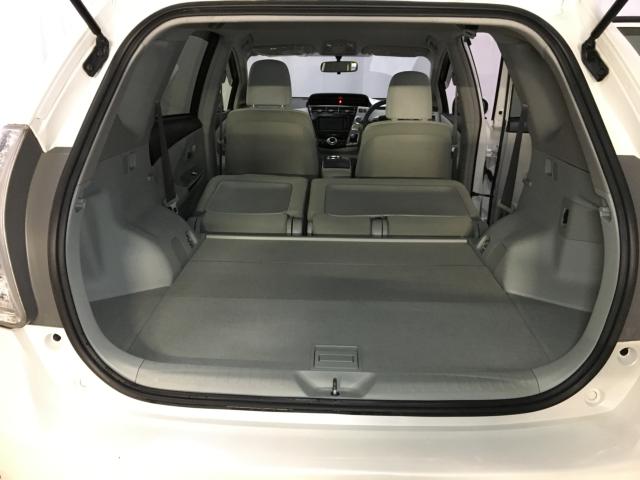 プリウスα(新潟県新潟市西区)