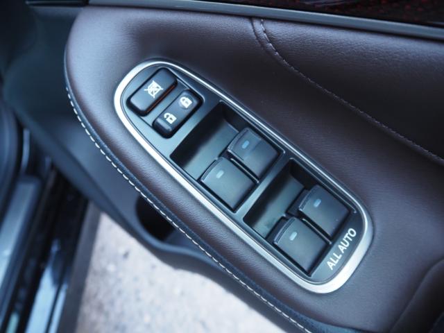 クラウンハイブリッド(新潟県新潟市西区)