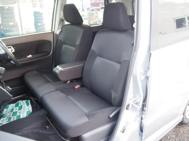 シートにダメージや劣化は少なく、良好なコンディションが保たれております♪