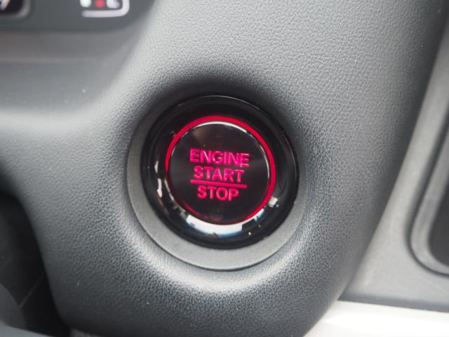 ☆カバンやポケットにキーを入れたままドアの開閉やエンジン始動ができるスマートキータイプ♪