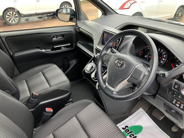 ヴォクシー（新潟県新潟市南区）