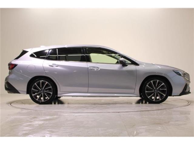 レヴォーグ（新潟県新潟市東区）