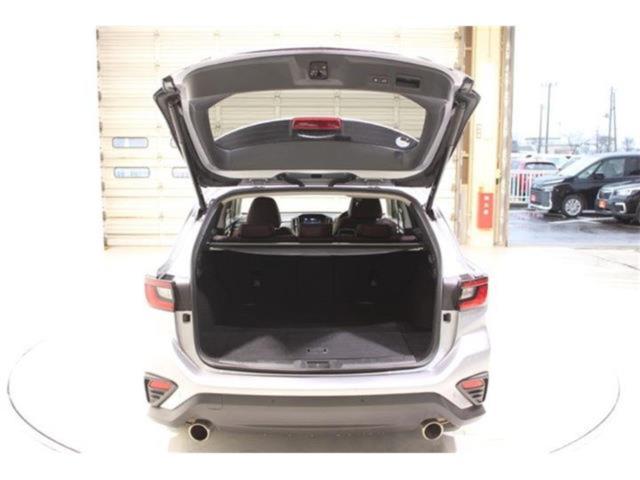 レヴォーグ（新潟県新潟市東区）