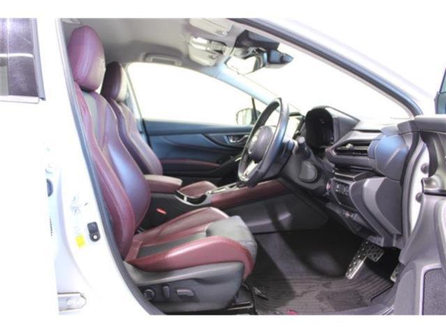 レヴォーグ（新潟県新潟市東区）