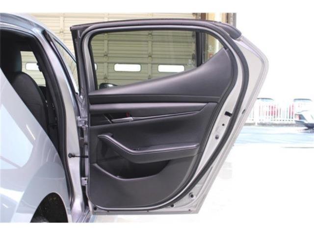 MAZDA3ファストバック(新潟県新潟市東区)