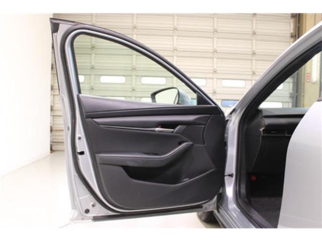 MAZDA3ファストバック(新潟県新潟市東区)