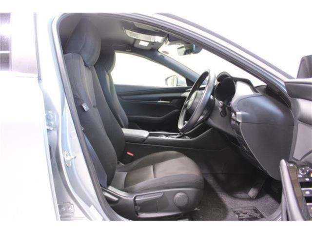 MAZDA3ファストバック(新潟県新潟市東区)