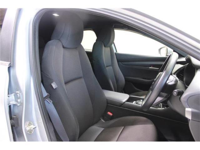 MAZDA3ファストバック(新潟県新潟市東区)