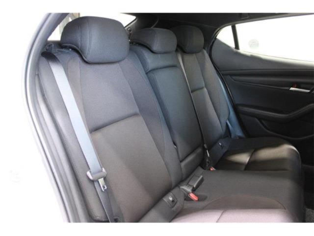 MAZDA3ファストバック(新潟県新潟市東区)