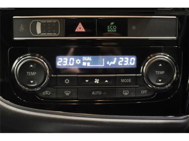 アウトランダーPHEV(新潟県新潟市東区)