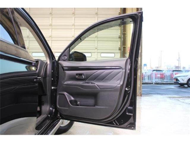 アウトランダーPHEV(新潟県新潟市東区)