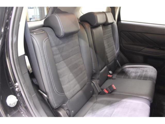 アウトランダーPHEV(新潟県新潟市東区)