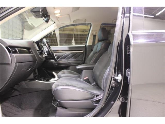 アウトランダーPHEV(新潟県新潟市東区)