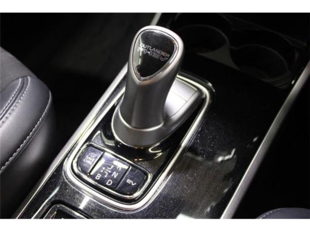 アウトランダーPHEV(新潟県新潟市東区)