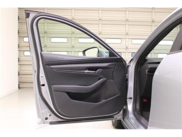 MAZDA3ファストバック(新潟県新潟市東区)