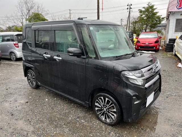 ご来店希望の方は事前に連絡をいただけると助かります。カーセンサーの［来店予約をする］ボタンからお気軽に予約下さい。緑色のトークアプリ公式アカウントや電話等でも予約できますのでお気軽にご連絡ください。