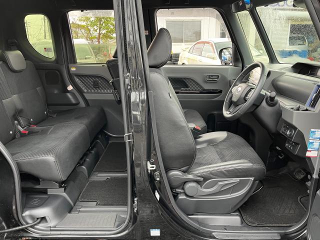 ご来店希望の方は事前に連絡をいただけると助かります。カーセンサーの［来店予約をする］ボタンからお気軽に予約下さい。緑色のトークアプリ公式アカウントや電話等でも予約できますのでお気軽にご連絡ください。