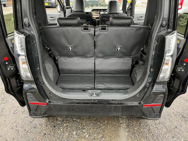 板金塗装も格安で承ります。外装が気になる方は別途見積りいたします。詳しくは来店時ご確認ください☆カスタム・追加メンテ・タイヤ組換・自動車保険などもお気軽にご相談ください。