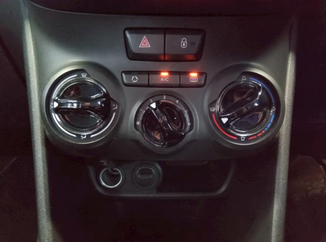 プジョー ２０８（新潟県十日町市）画像3