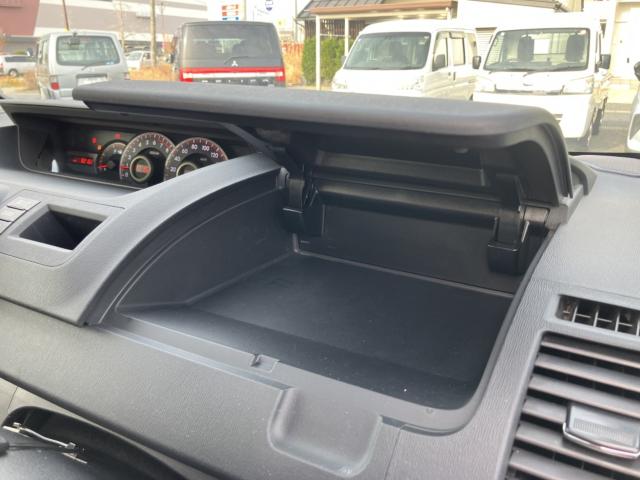 ヴォクシー（新潟県新潟市西区）画像19