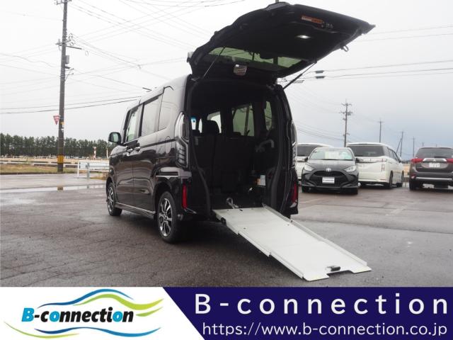 N＿BOXカスタム（新潟県燕市）