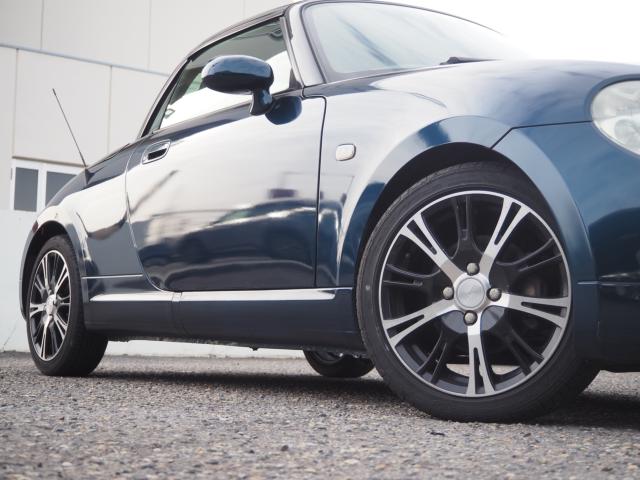 社外15インチAWが足元を煌びやかせます♪